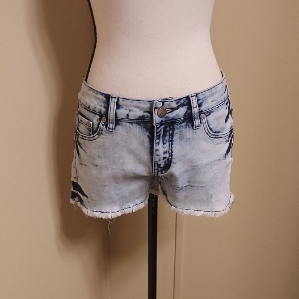 Trendy Light Blue Denim Jean Shorts